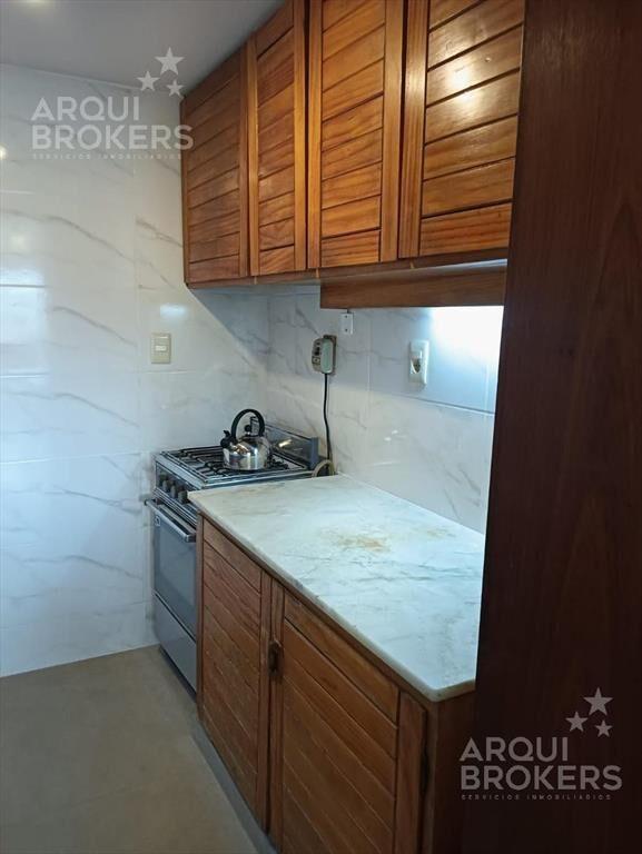 Apartamento en alquiler de un dormitorio con muebles en Pa