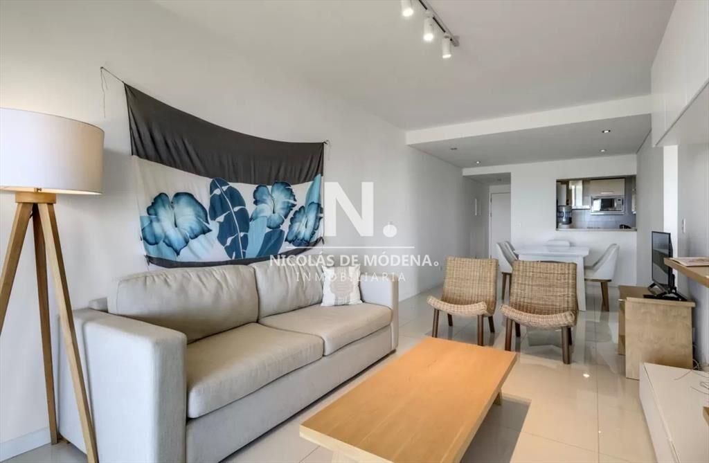 Impecable departamento, comodo e iluminado.