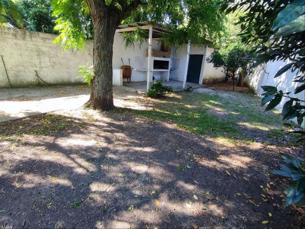 PRÓXIMO AV. GIANNATTASIO. CHALET + GARAJE Y BARBACOA Lagoma