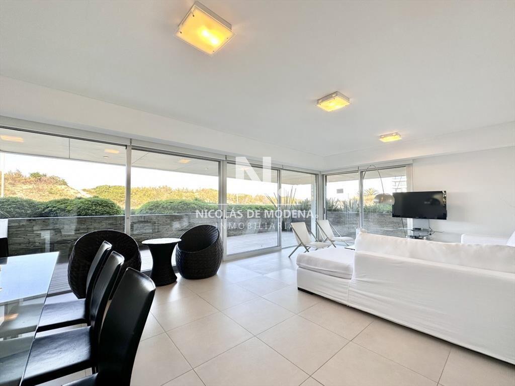 Apartamento de dos dormitorios con parillero en