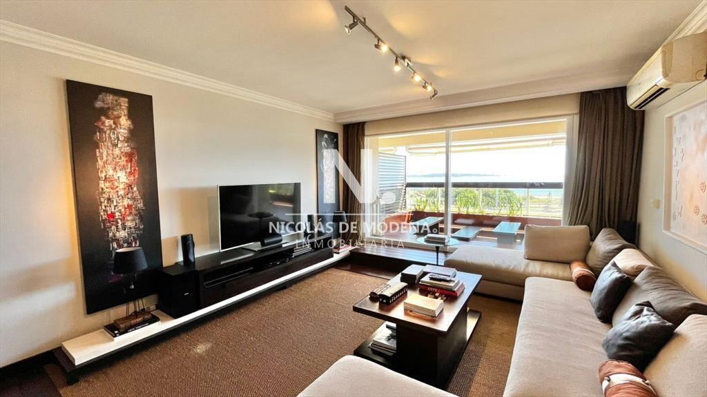 Venta de Hermoso Apartamento de 2 dormitorios en edificio d