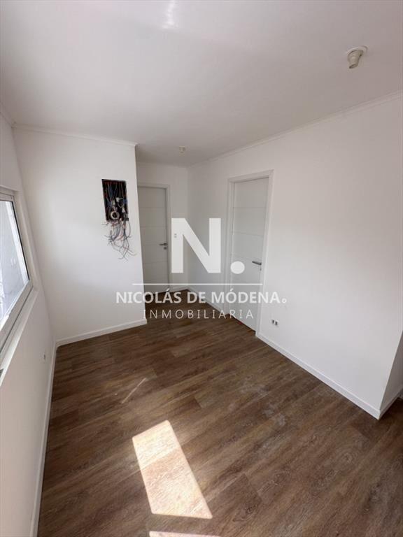 Vende casa de 3 dormitorios en Jardines de Punta