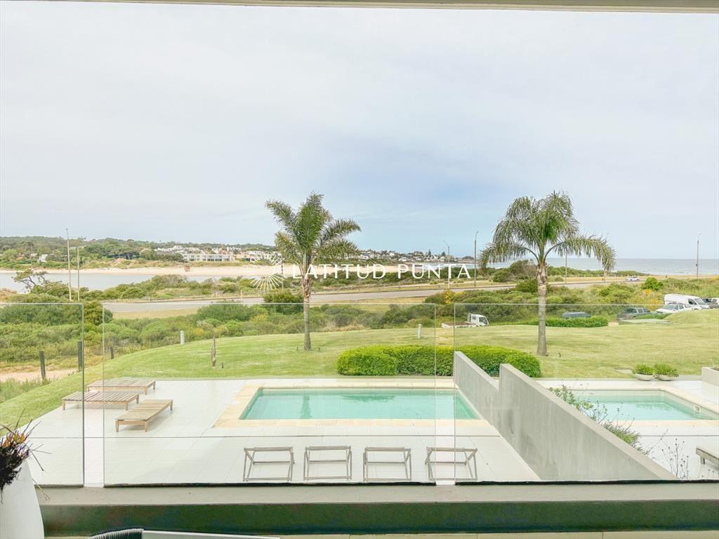 Apartamento en Tiburón Terrazas Barra, 3 suites más depen