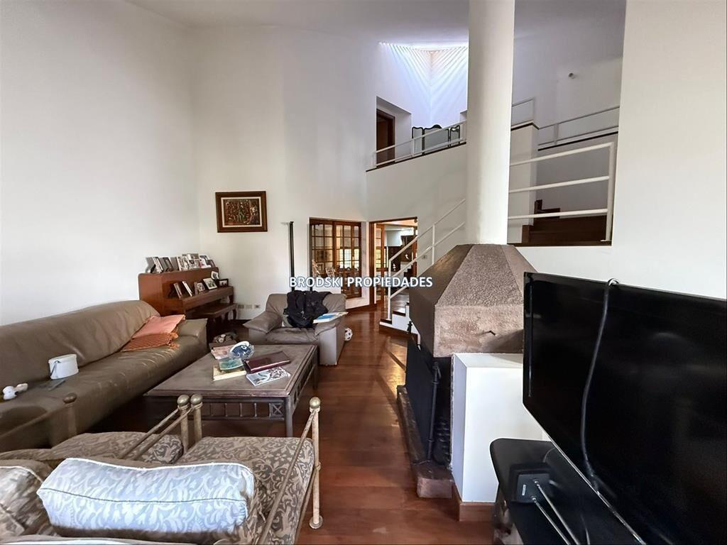 POCITOS NUEVO VENTA DE CASA 4 DORMITORIOS, ESTAR, JARDIN