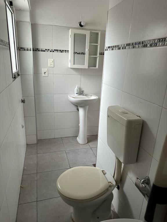 ALQUILER LA COMERCIAL APARTAMENTO 1 DORMITORIO