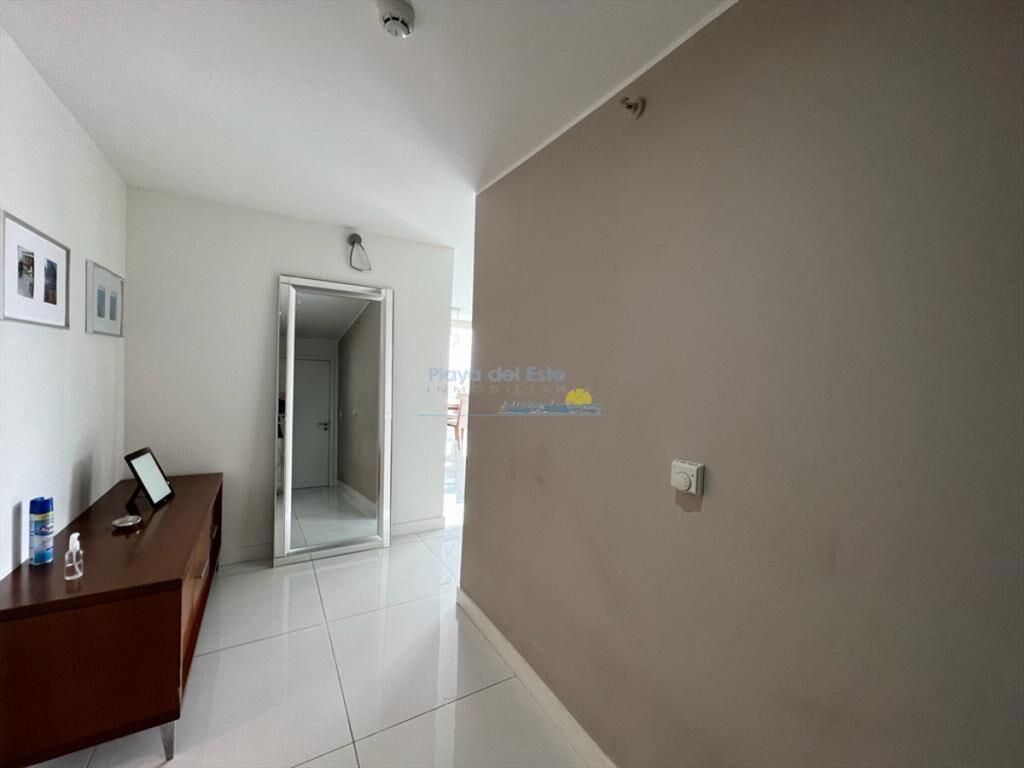 Apartamento en venta de 3 dormitorios en Edificio