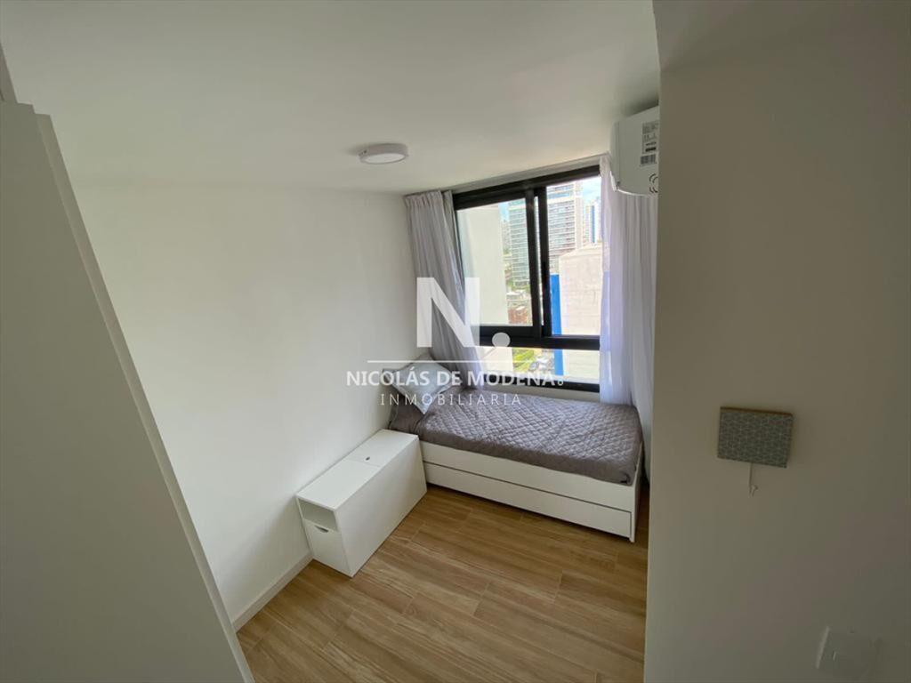 En venta, apartamento comodo de 2 dormitorios, en