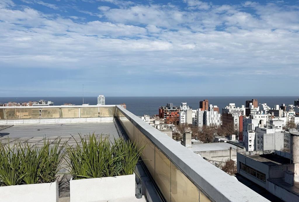 ALQUILER OFICINA CENTRO VISTAS A LA CIUDAD