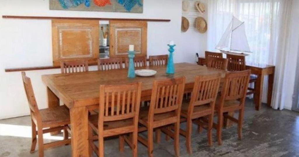 CASA EN VENTA DE 5 DORMITORIOS EN LA BARRA