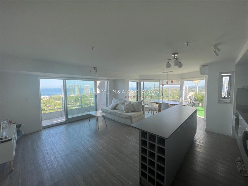Apartamento en venta de 2 dormitorios en Punta
