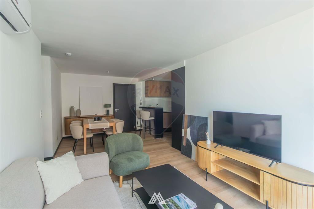 Venta apto 2 dorm, frente al Lago Calcagno