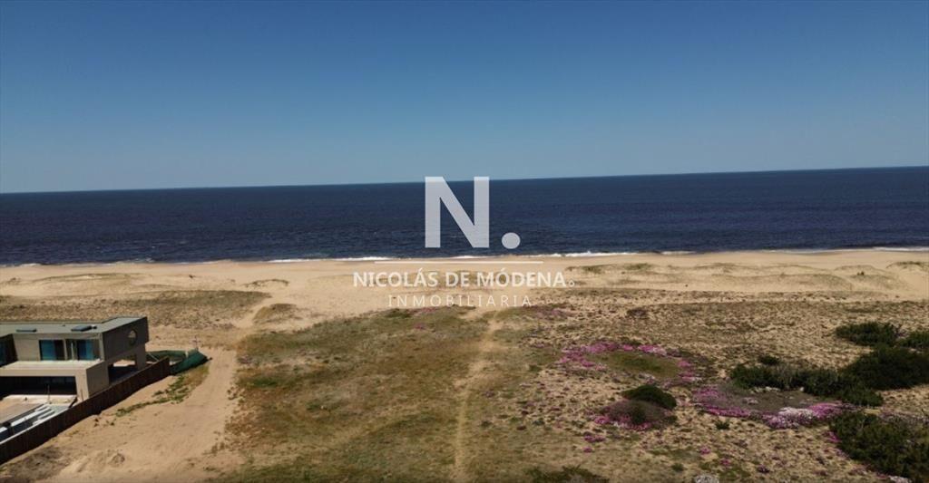 En venta terreno en San Vicente, Jose Ignacio.