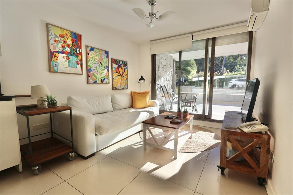 VENTA DE APARTAMENTO DE 1 DORMITORIO Y MEDIO EN