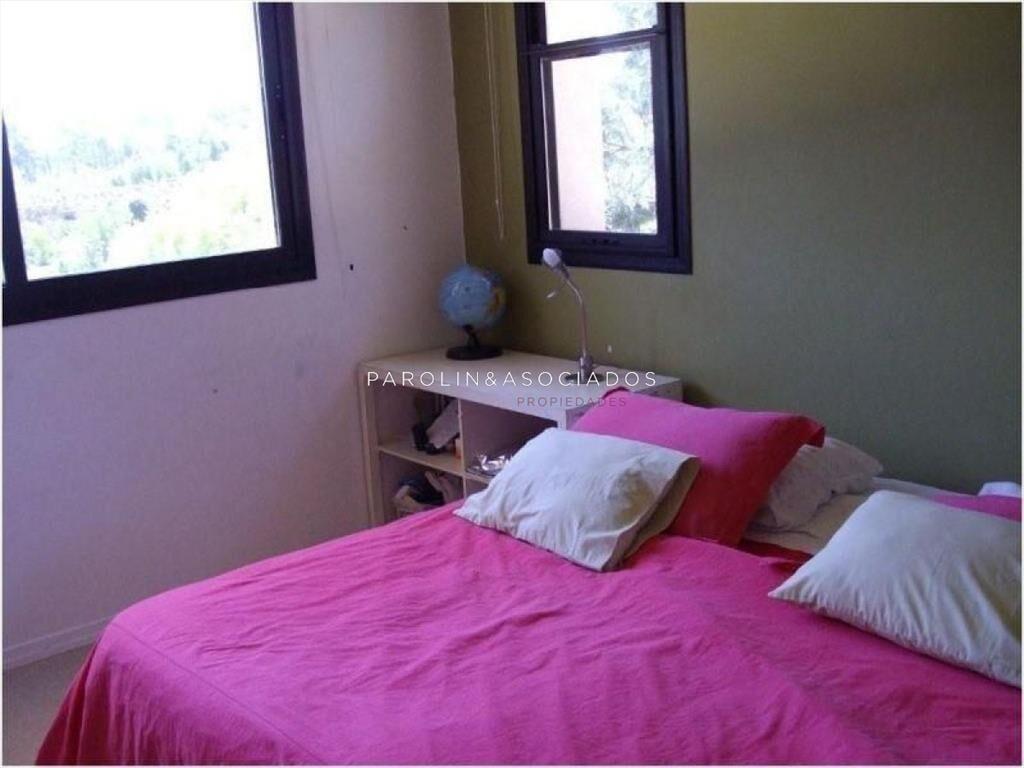 Moderna casa en venta de 3 dormitorios en Punta