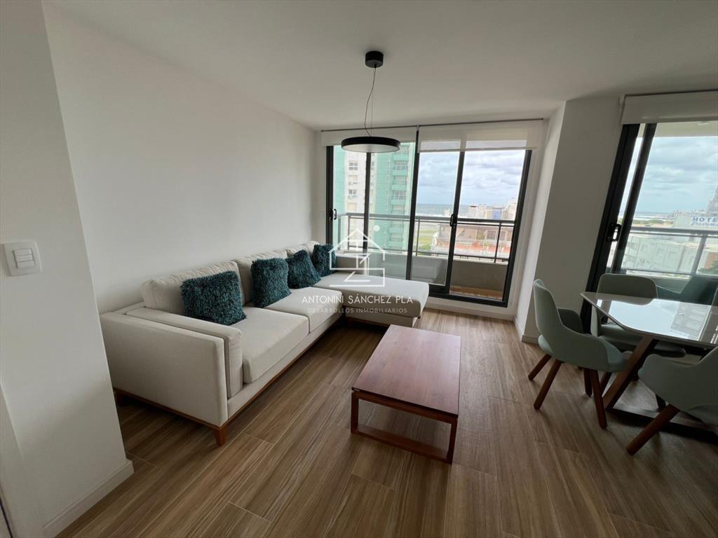 Apartamento en Venta de 2 dormitorios en Punta ,