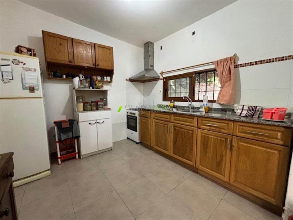 Oficina Sosa - Suarez y Bulevar próximo. Casa propiedad ho