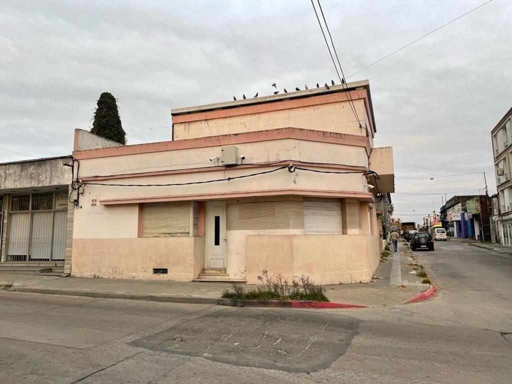 Venta gran casa en centro con excelente renta