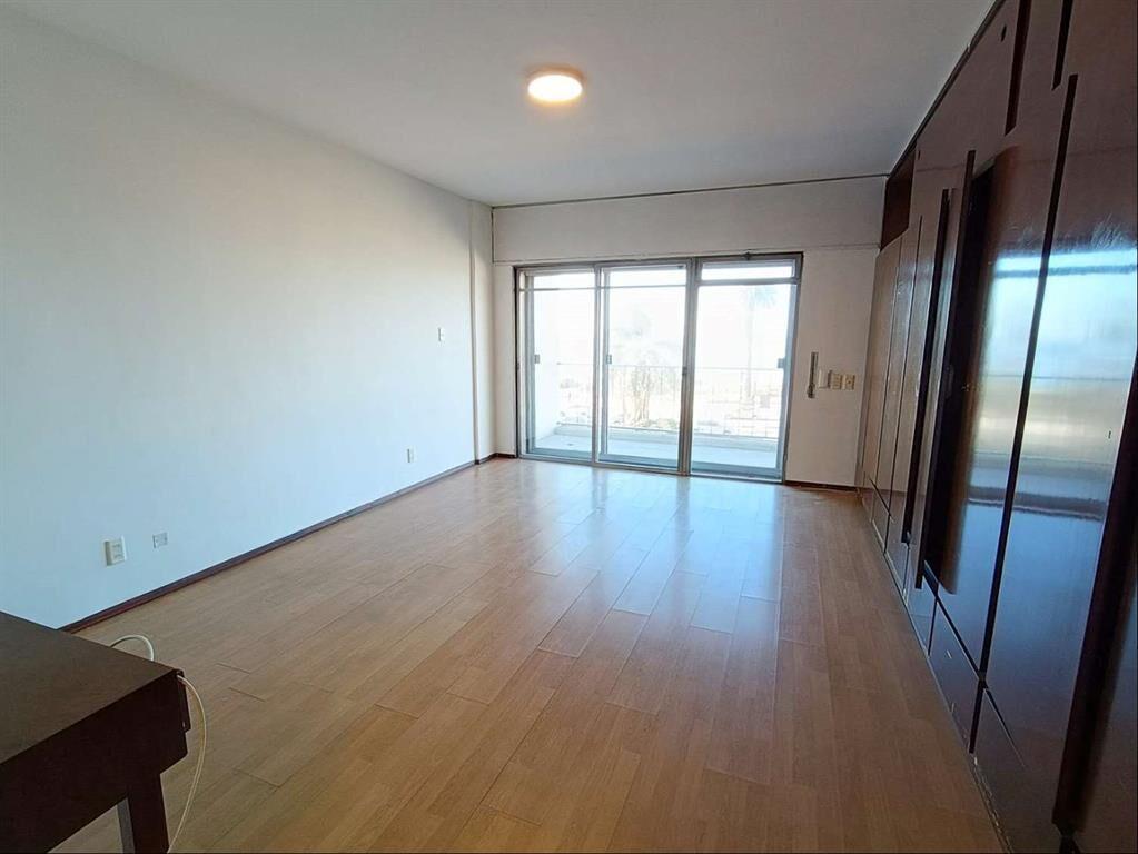Alquiler Apartamento Pocitos 3 Dormitorios 4 Baños Garaje