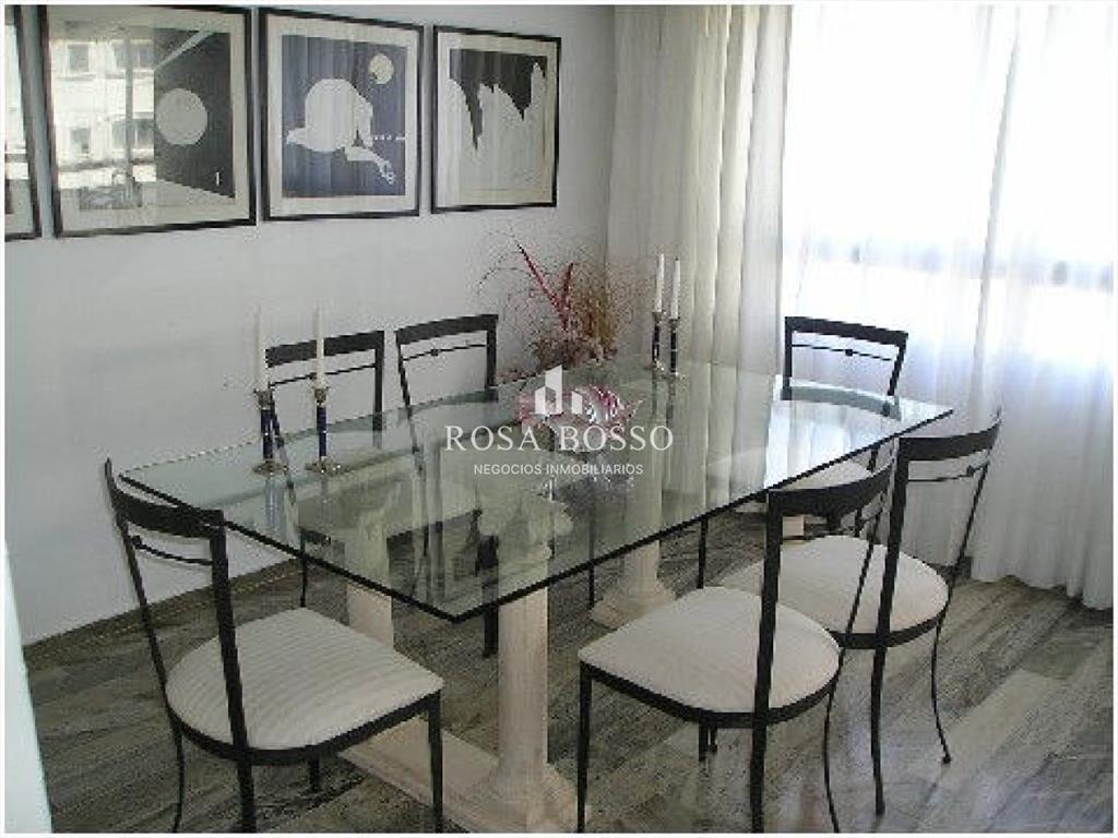 Apartamento en Brava, 3 dormitorios *
