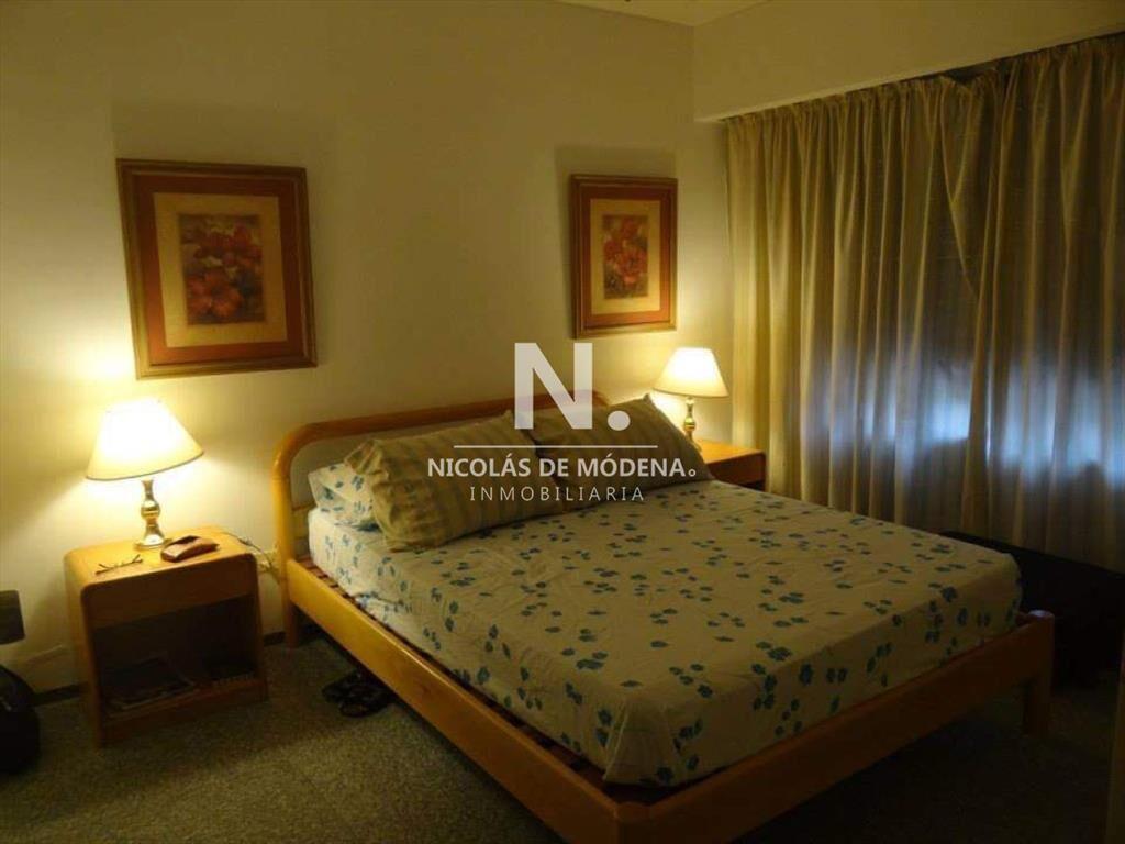 Apartamento en Alquiler de 2 dormitorios en , ,