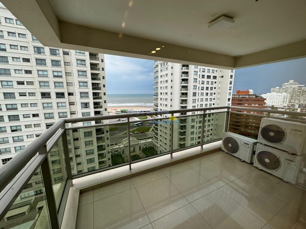 Apartamento en alquiler de temporada de 2 en , ,