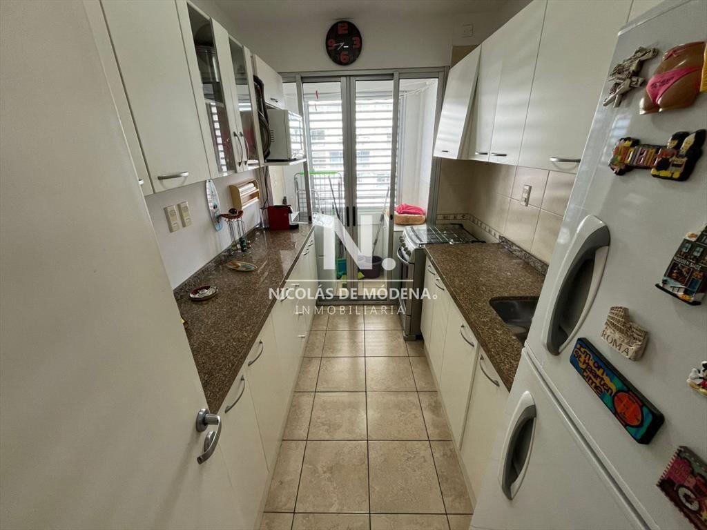 En venta apartamento de 3 dormitorios en Punta