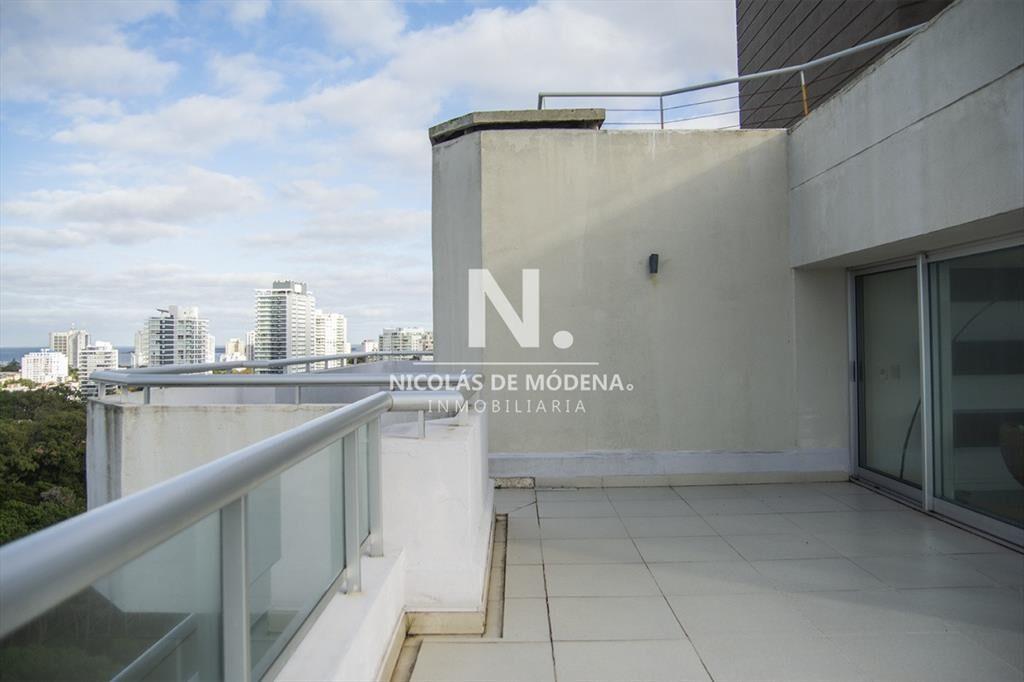 Departamento de 3 dormitorios en piso alto, Quartier del Ma