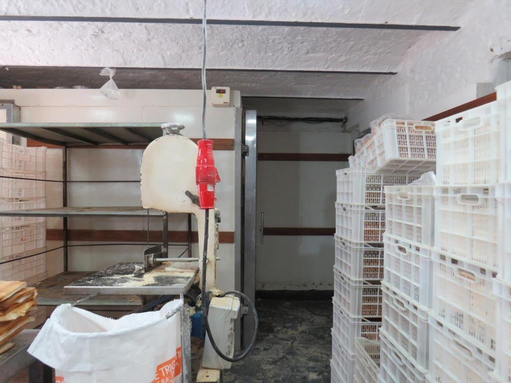 Venta Local Comercial alquilado. Ciudad Vieja-Renta anual 7