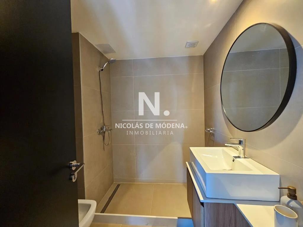 Venta Luminoso Apartamento de 2 Dormitorio a en