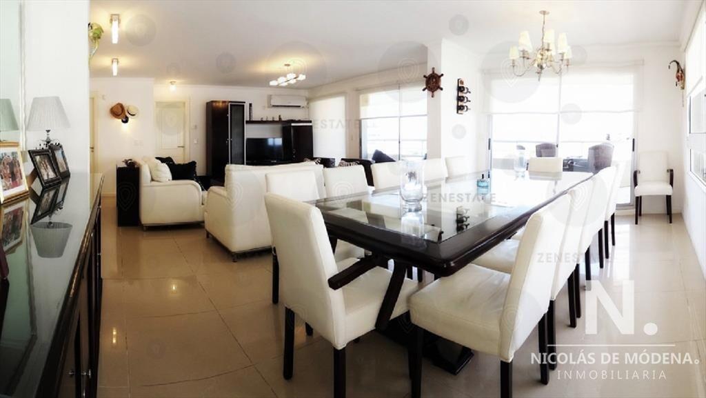 Venta de Apartamento 4 dormitorios en Península, Punta del