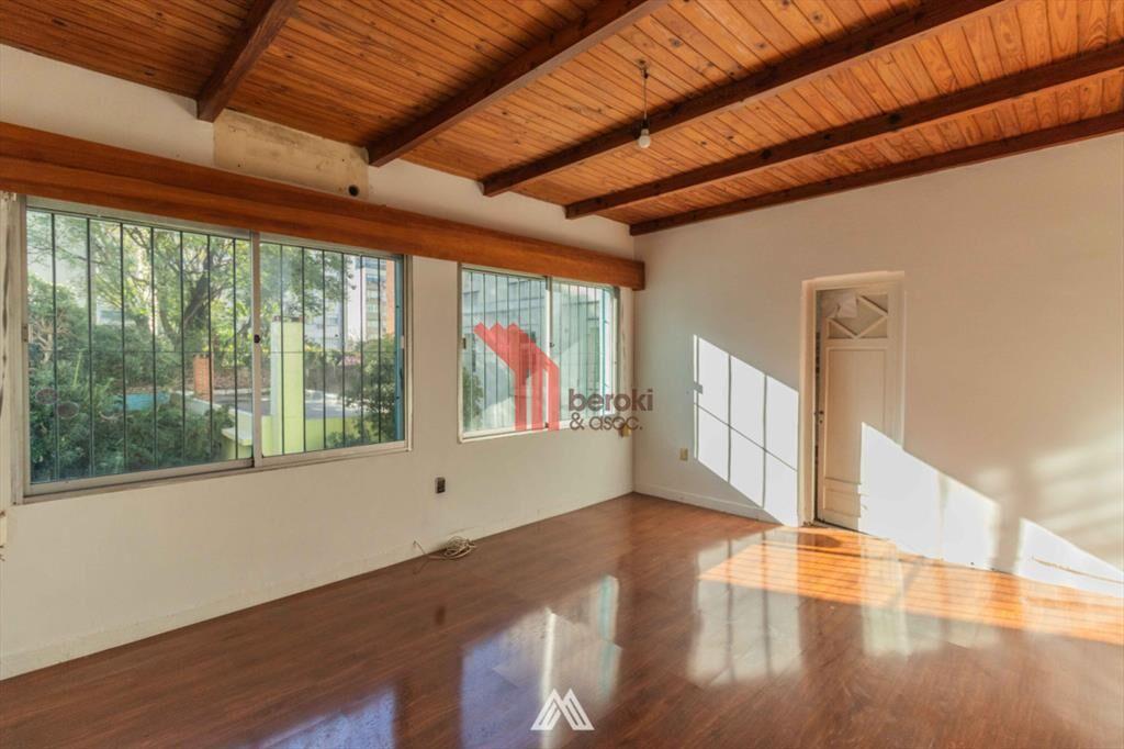 VENTA CASA DE 3 DORMITORIOS Y SERVICIO EN POCITOS