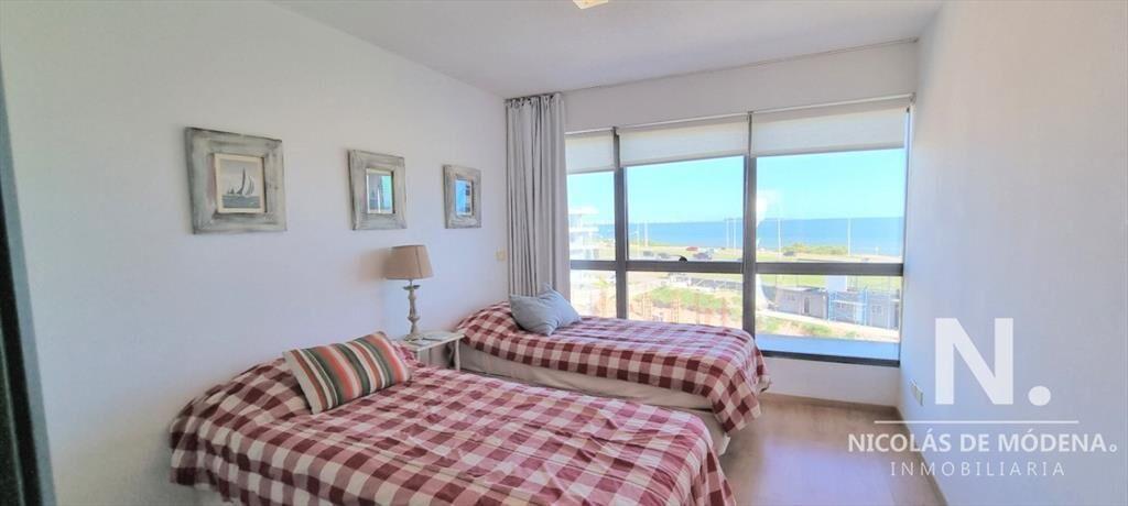Dúplex con Vista a la Laguna, 3 dormitorios, terraza con p