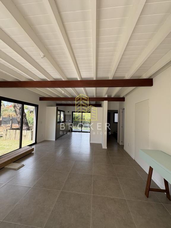 Venta casa 3 dormitorios La Barra Punta del Este