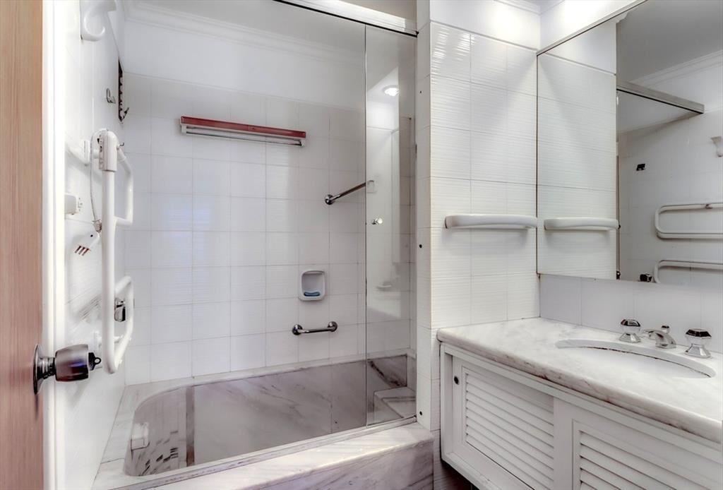 Apartamento 4 dormitorios venta vista a la brava