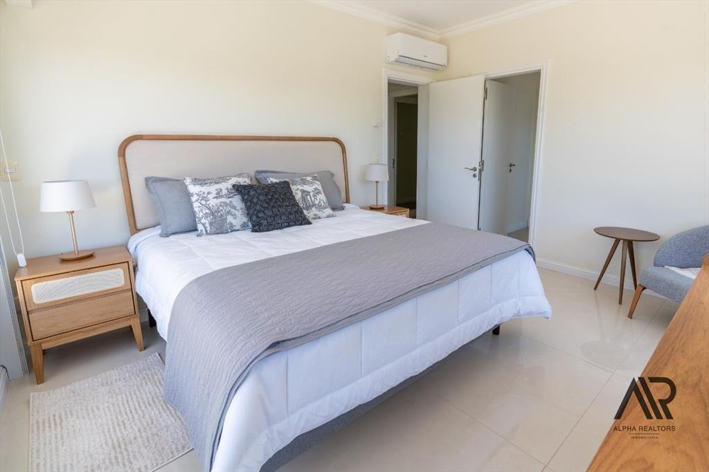Apartamento en venta de 3 dormitorios c/ cochera en P. B...