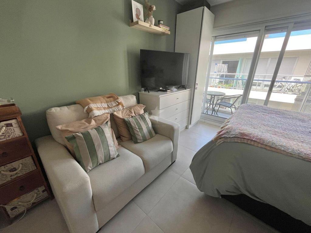 VENTA MONOAMBIENTE POCITOS C/ RENTA, TERRAZA