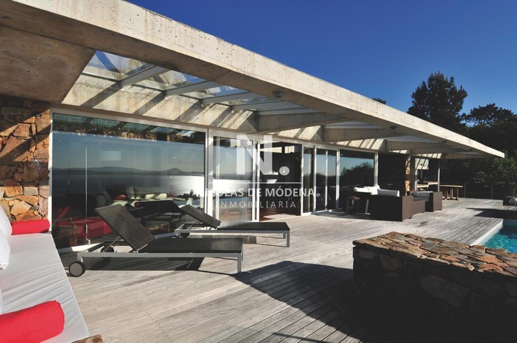 Casa 3 dormitorios en suite en Las Cumbres con