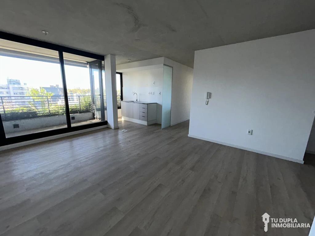 Venta 3 Dormitorios, 2 Baños Piso Alto A En