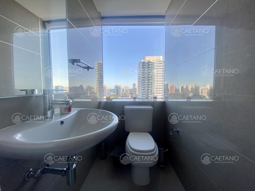 Venta apartamento 3 dormitorios. Playa mansa, del