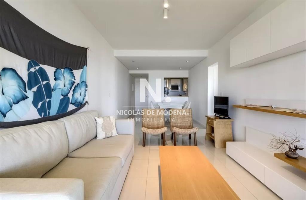 Impecable departamento, comodo e iluminado.