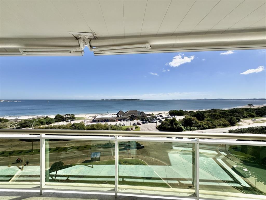 APARTAMENTO EN VENTA 3 DORMITORIOS - CORAL TOWER