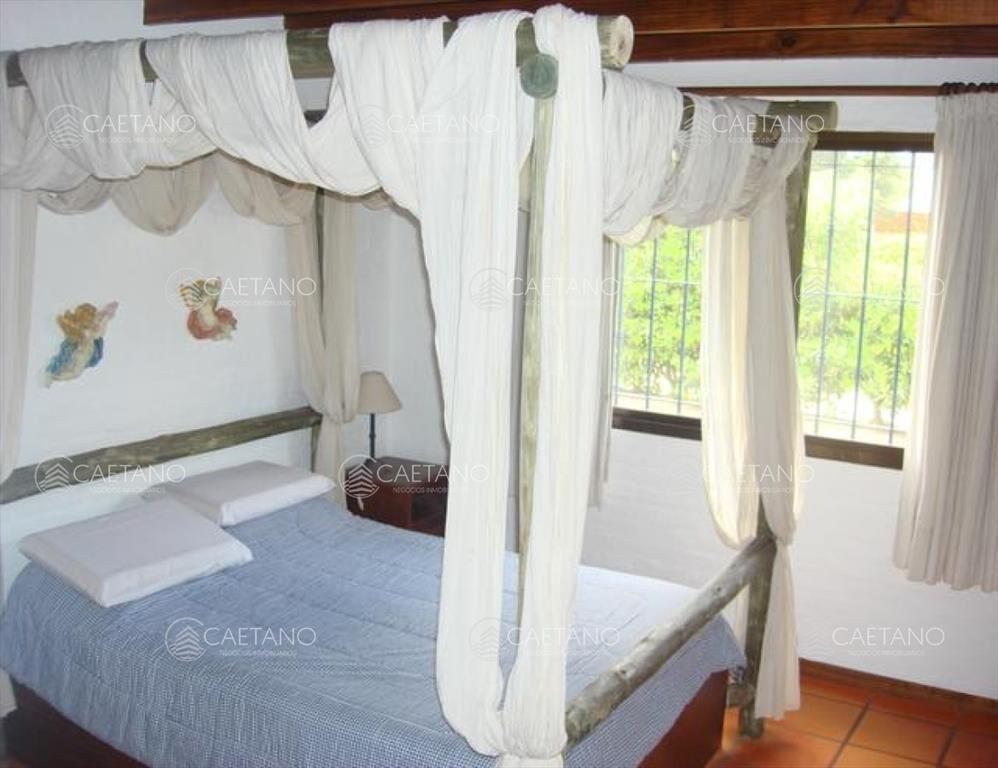 CASA EN PROPIEDAD HORIZONTAL, EN ZONA DE TIO TOM