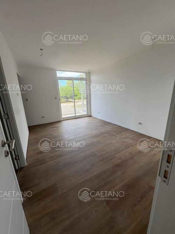 Casa a Estrenar Jardines de Cordoba sobre Avenida