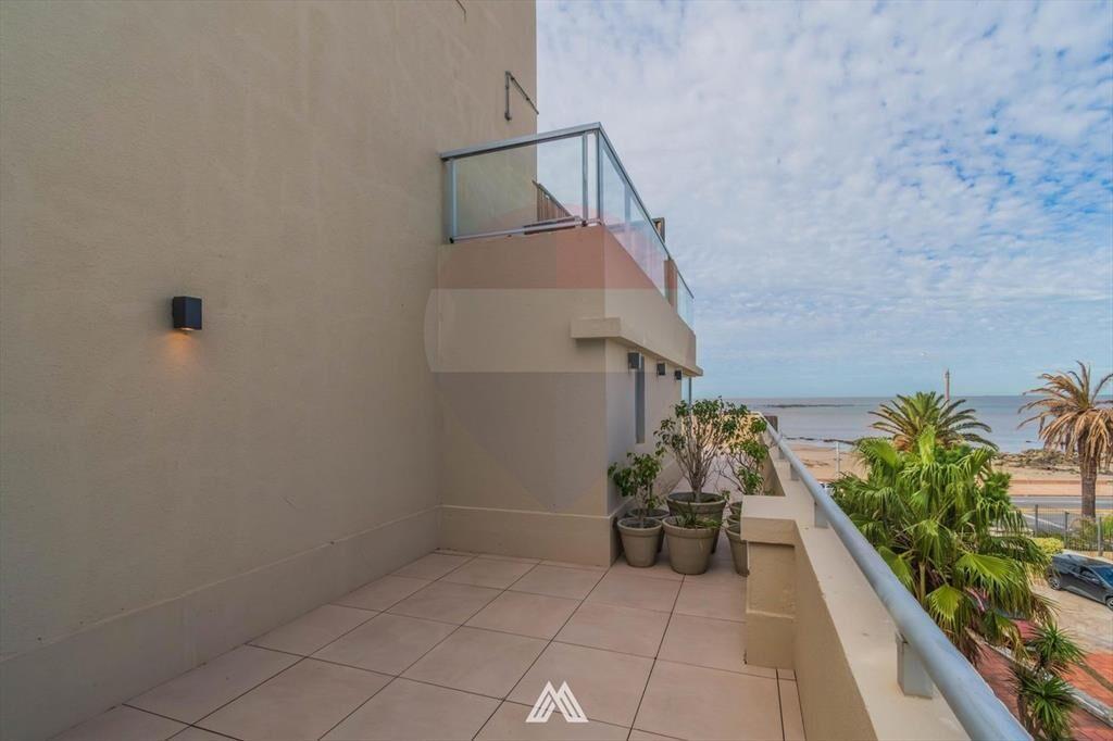 Vende Apartamento Carrasco 1 dormitorio con Renta