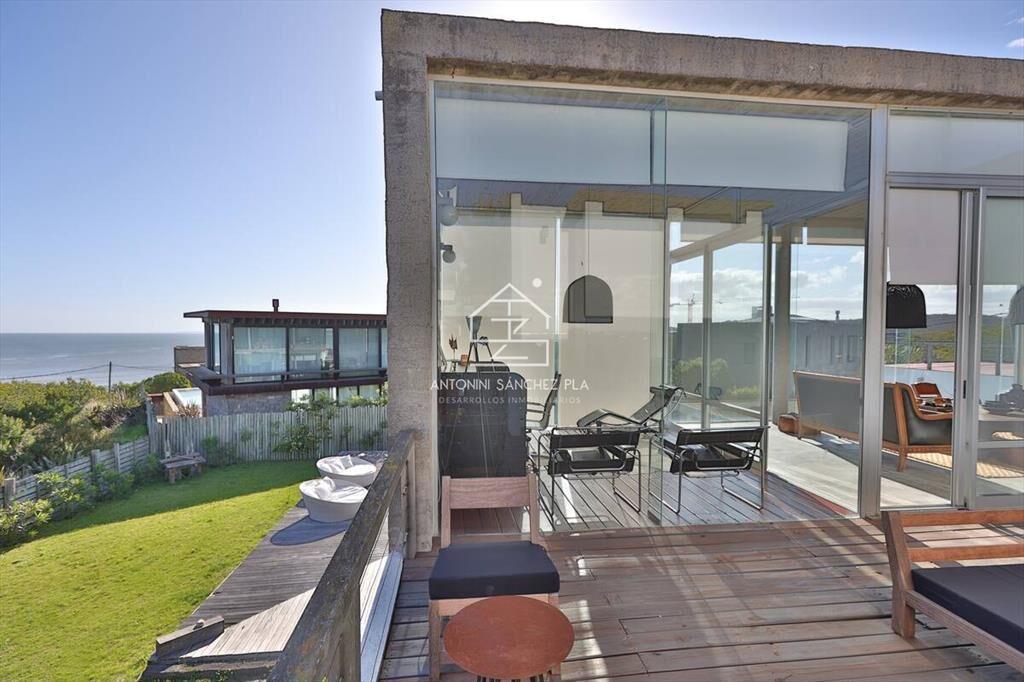 Casa de diseño en alquiler temporal. 4 dormitorios en suit