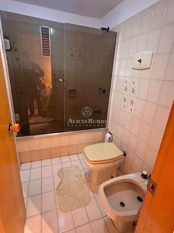 BR ARTIGAS FRENTE AL GOLF! 2 GJES. GC$30.000. 150 MTS T...