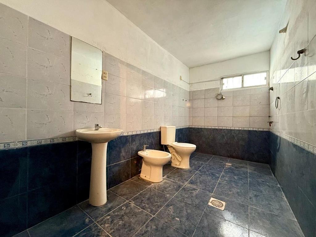 Venta local comercial Goes con renta