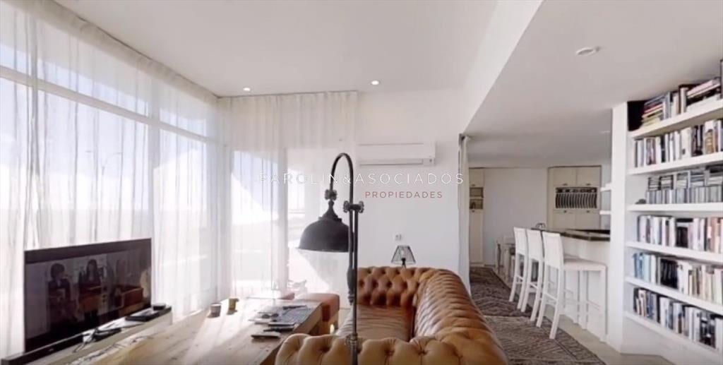 Hermosa casa ubicada en la Zona de Pinares.