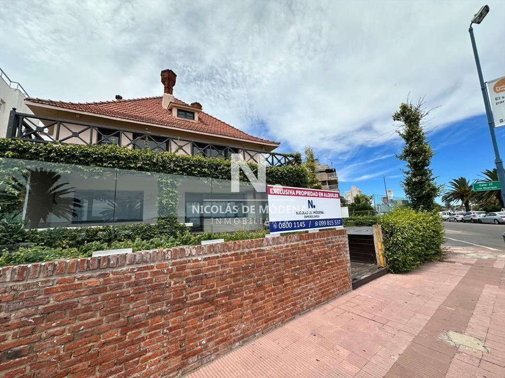 Casa de gran tamaÃ±o ubicada a pasos del Mar