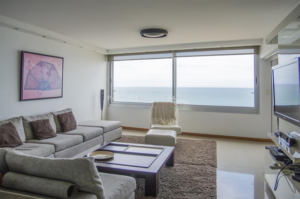 Apartamento en venta de 3 dormitorios en Tiburón, Playa Br